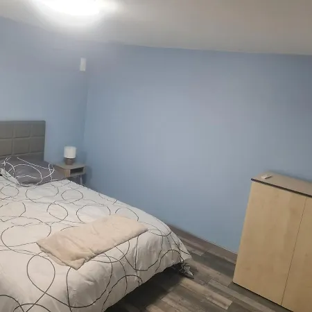 Le Canaillou بيت للعطل